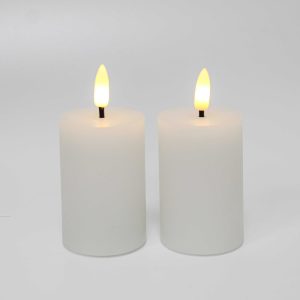 LED Bloklys, 2 stk, flammeeffekt, hvid - 7,5cm høj, Ø5cm, virker med fjernbetj, ægte stearin