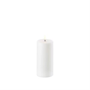 Uyuni Lighting LED Pillar bloklys - Ø7,8 x H15 cm - Nordic White - inkl. remoter og C-batterier