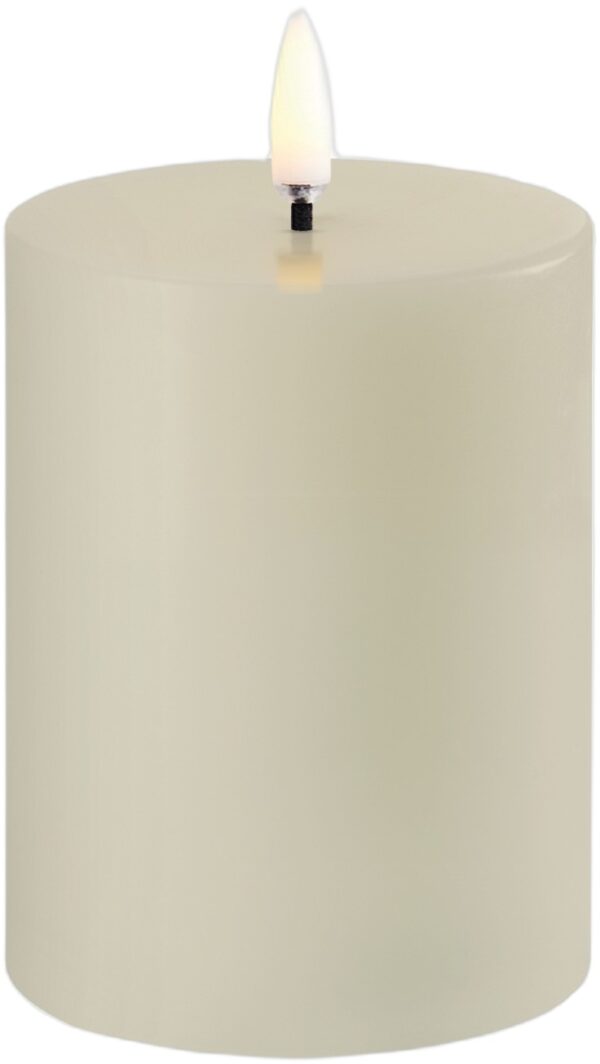 LED Pillar Candle, Oyster Grey, Smooth, 7,8x10 cm