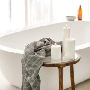 LED Pillar Candle Nordic White - 7,8 x 15 cm